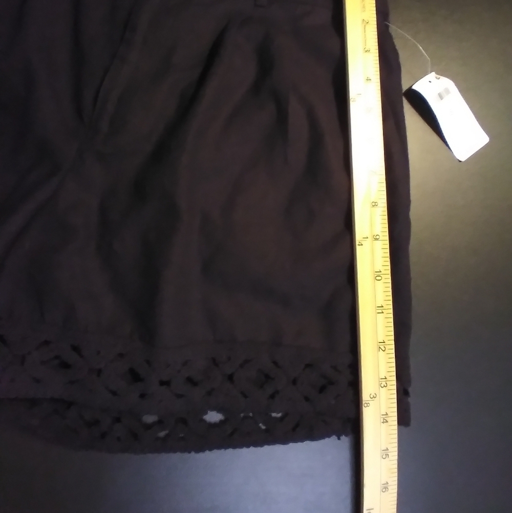 NWT INC Women's Black Shorts Embroidered Hem Pockets Formal Minimalist Event - Picture 6 of 8